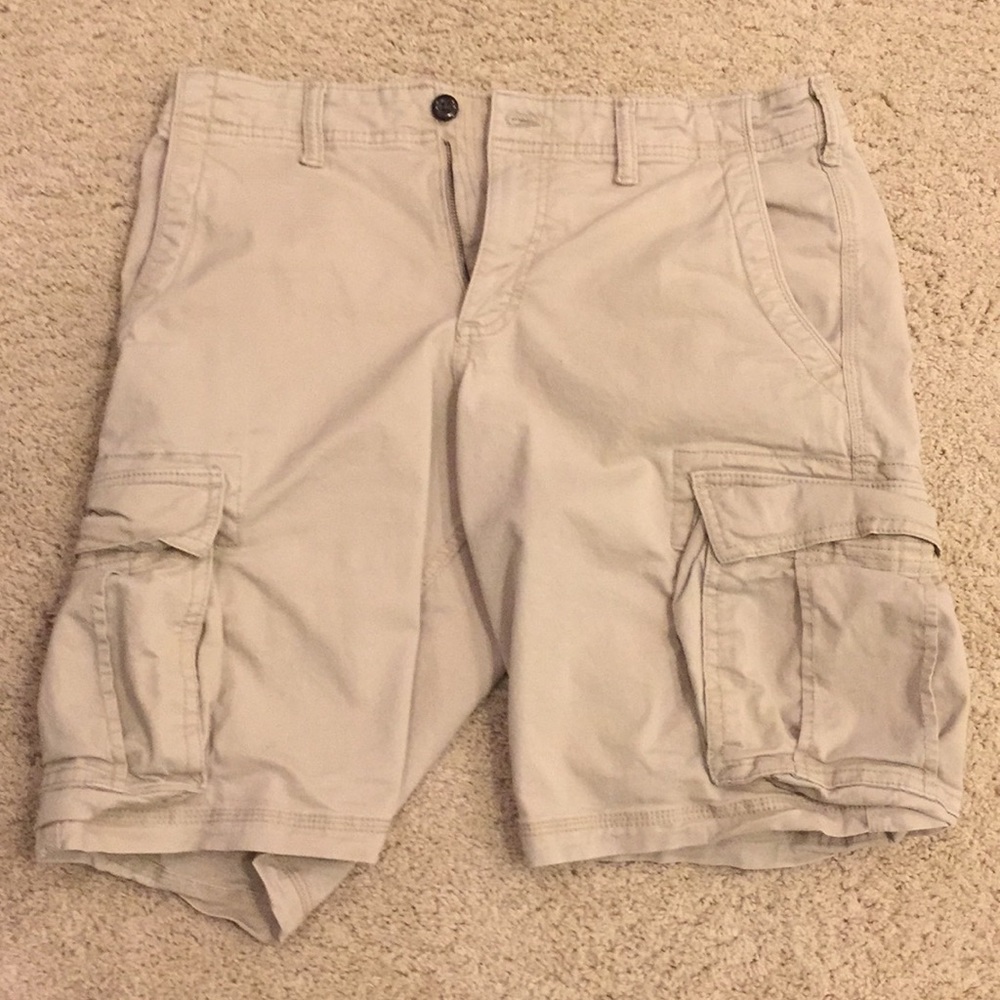 Men’s cargo shorts